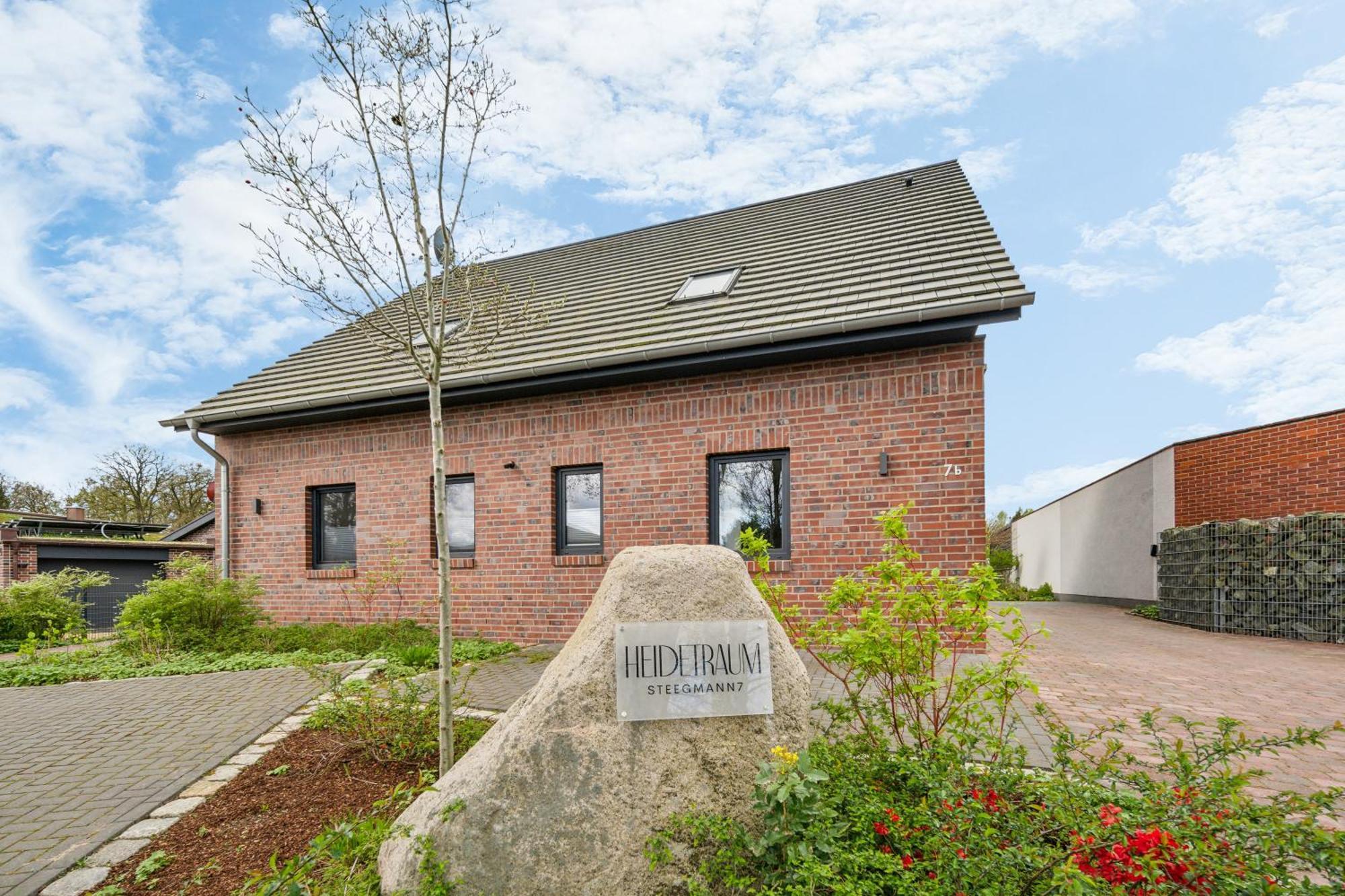 Neu! Design-Fewo Heidetraum Dorfmark Exterior foto